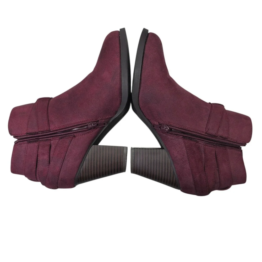 Just Fab Freda‎ Burgundy Faux Suede Ankle Boots Buckle Strap Stacked Heel 7.5